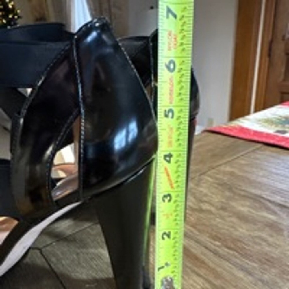 Stuart Weitzman Made in Spain Black Patent Leather Strappy Heel Sandals 8.5 M - Picture 6 of 10